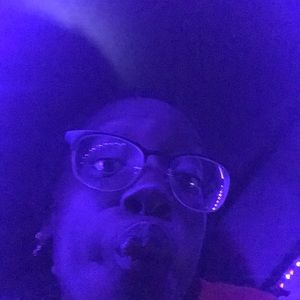 Meet your Posher, Harmony